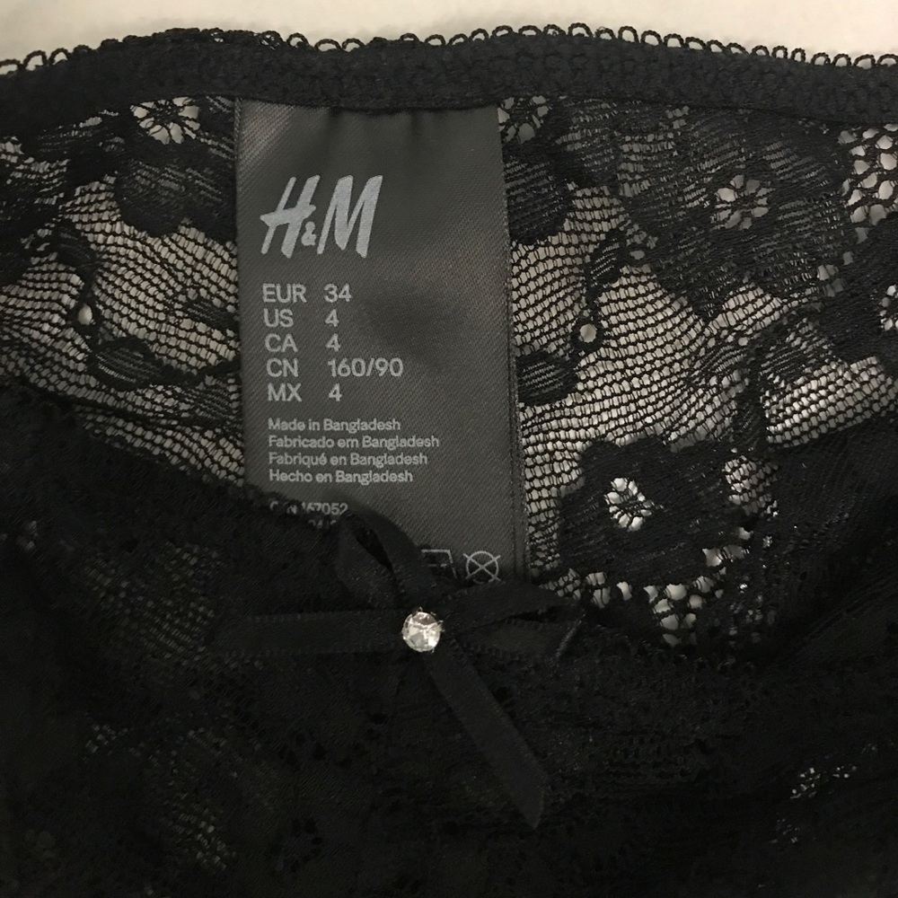 😍Bundle Me😍 H&M Sexy Black Lacy Panties, NWOT - Picture 4 of 4