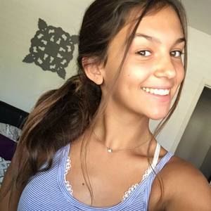 Meet your Posher, Zoe