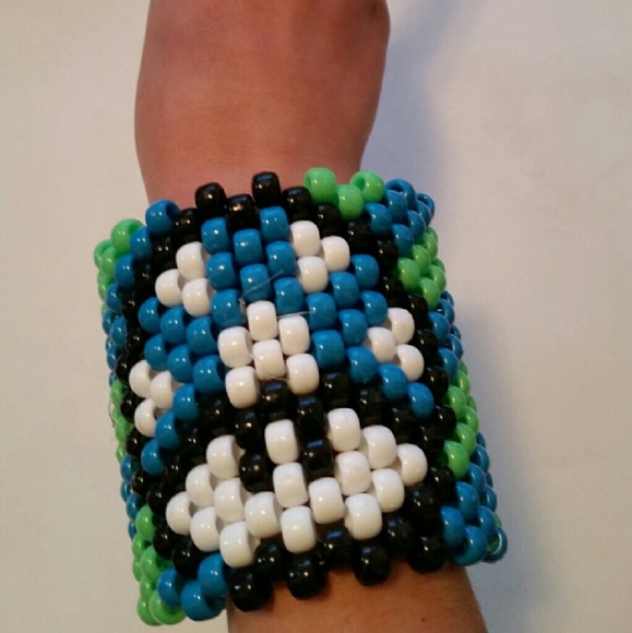 Mario kandi cuff - Picture 3 of 3