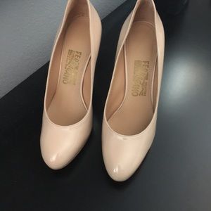 Brand new 
SALVATORE FERRAGAMO RONDA NEW V