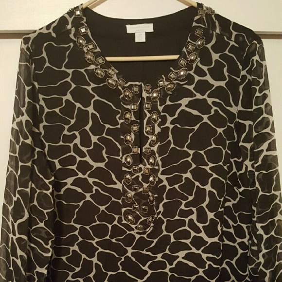 Giraffe print blouse size16w