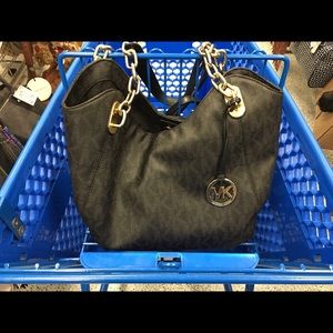 Mk bag like new condition