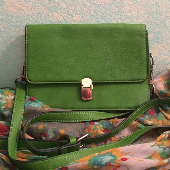 Green Crossover Bag