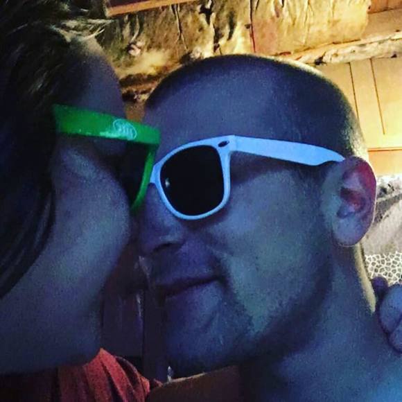 Meet your Posher, Becca