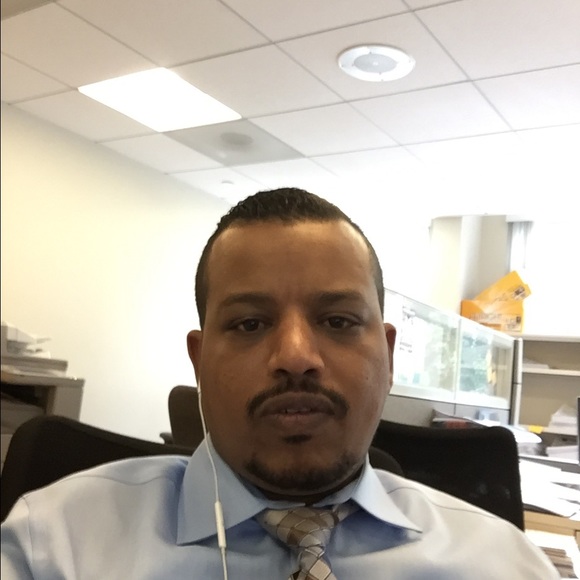 Meet your Posher, Khalid