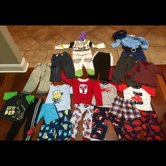 20 piece bundle, boys 2T clothes, pjs, & costumes