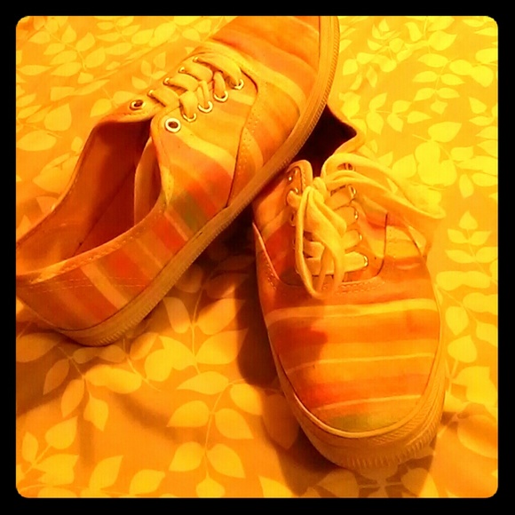 Pastel striped sneakers