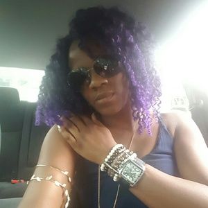 Meet your Posher, Aisha