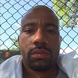 Meet your Posher, Quawi