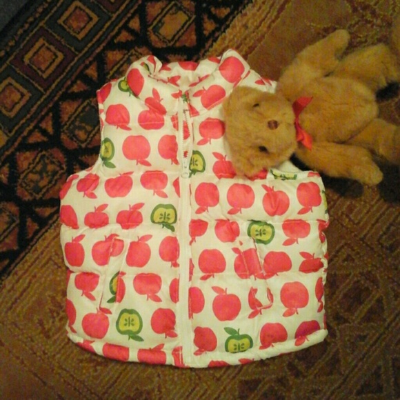 Old Navy Other - HOST PICK 🍎 Apples GALORE on a cute puffer vest!