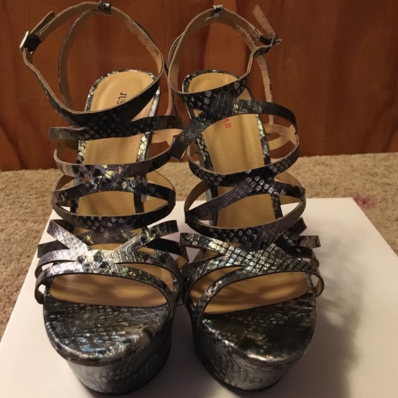 Snake print wedges - Picture 3 of 4