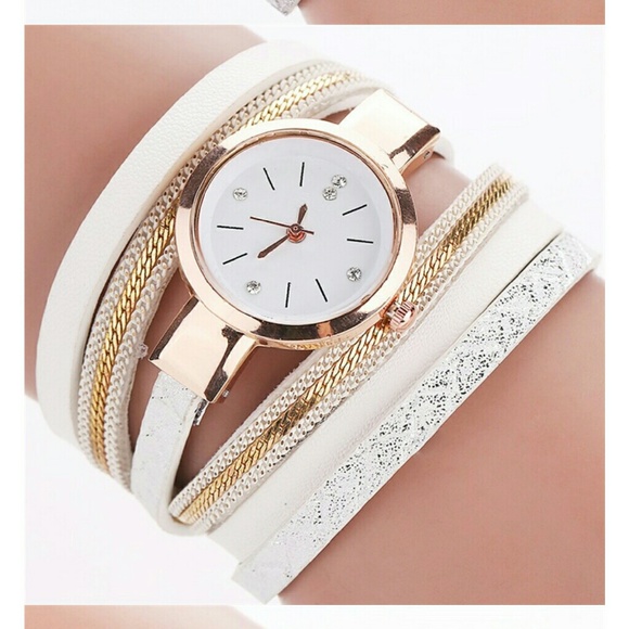Accessories - Brand new beautiful white gold Fashion watch