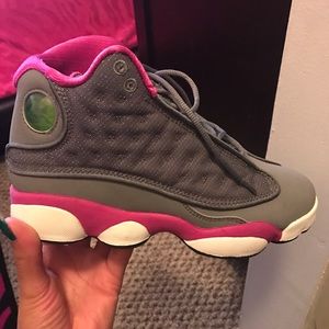 Retro 13 jordans gray & pink like new