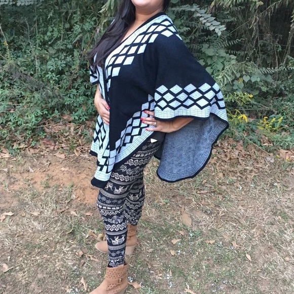Open Style Sweater - Picture 3 of 4
