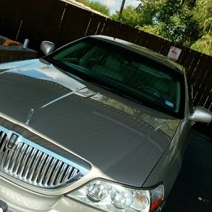 Meet your Posher, Ladale