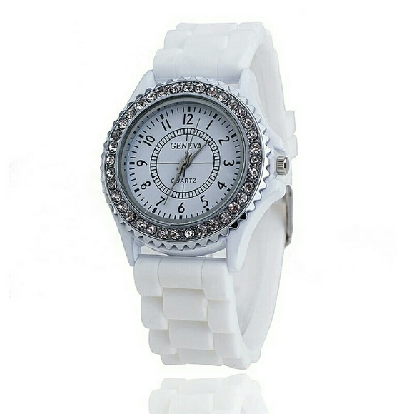 Silicone GENEVA Watch Women Rhinestone Watches - Picture 4 of 9