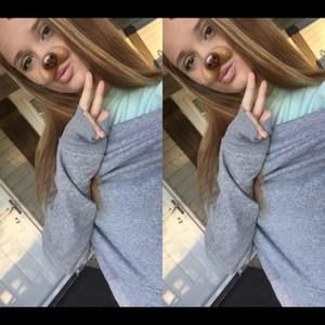 Meet your Posher, Alexis