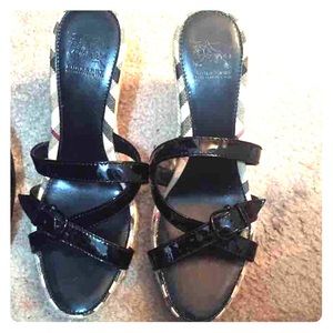 Burberry wedge size 7.5