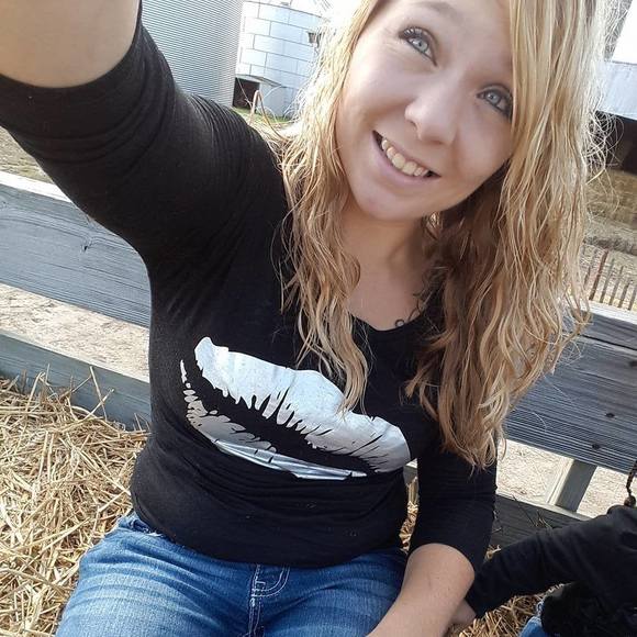 Meet your Posher, Alissa