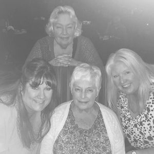 Meet your Posher, Denise