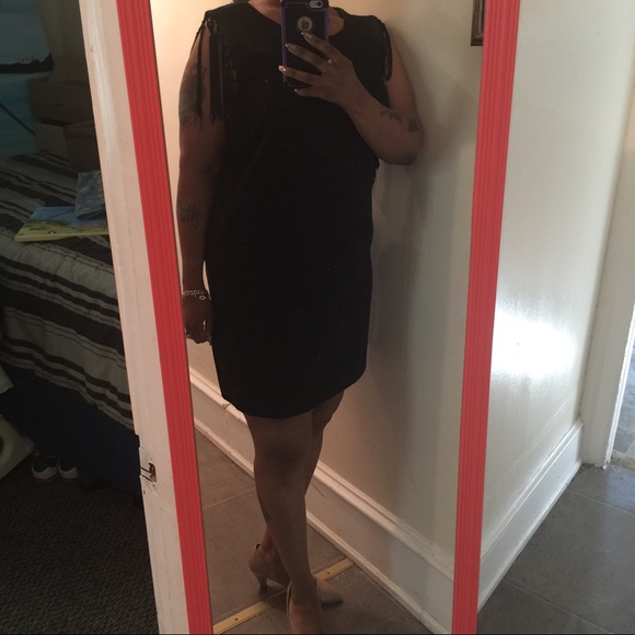🆕Black Fringe Sleeve  Sheath Dress