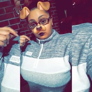 Meet your Posher, Kay