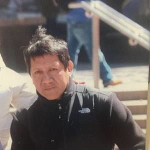 Meet your Posher, Dennis