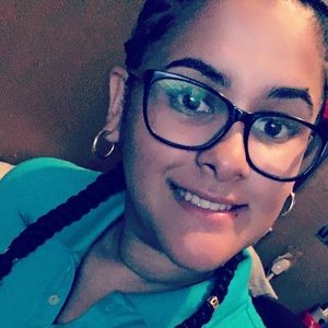 Meet your Posher, Araceliz