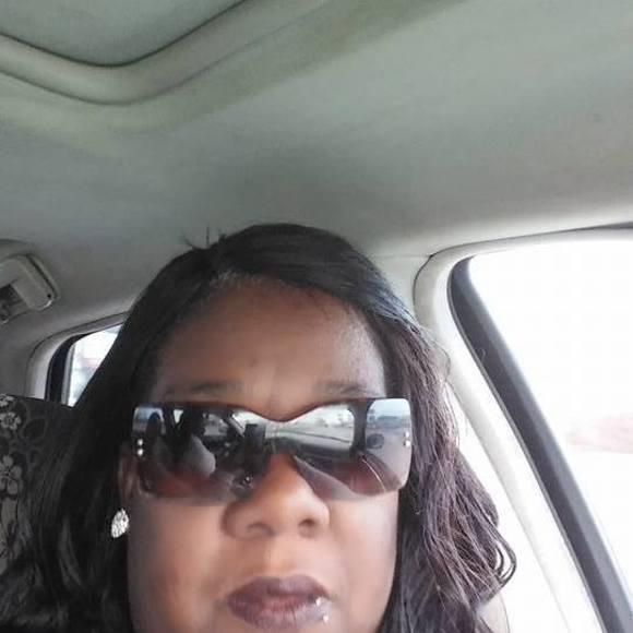 Meet your Posher, Tonya