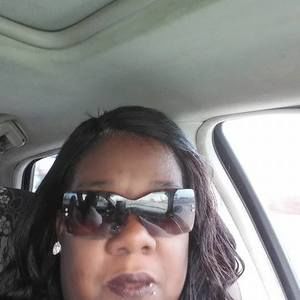 Meet your Posher, Tonya