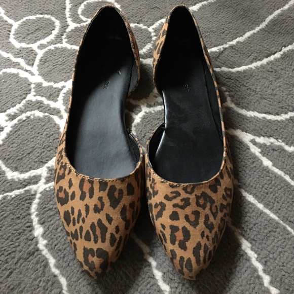American Eagle leopard print d'Orsay flats.
