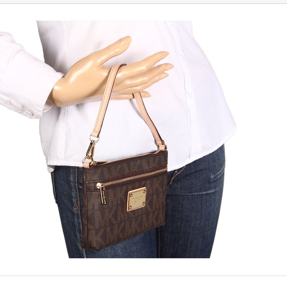KORS Michael Kors Handbags - MICHAEL KORS LARGE WRISTLET