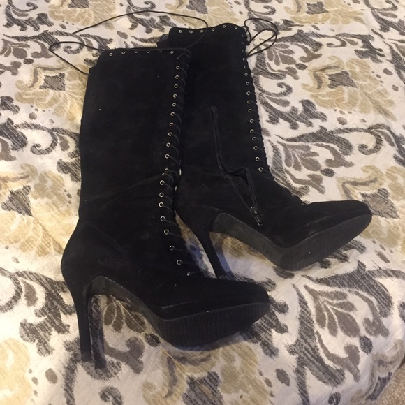 Gorgeous suede boots