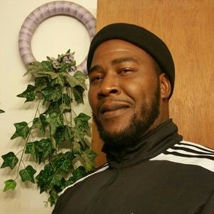 Meet your Posher, Emanuel