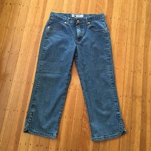 Capri Jeans w/ petal hem - Fits women’s 0