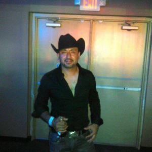 Meet your Posher, Tomás