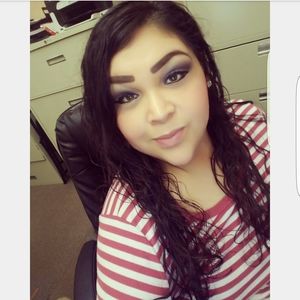 Meet your Posher, Eunice