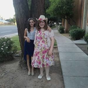 Meet your Posher, Laura