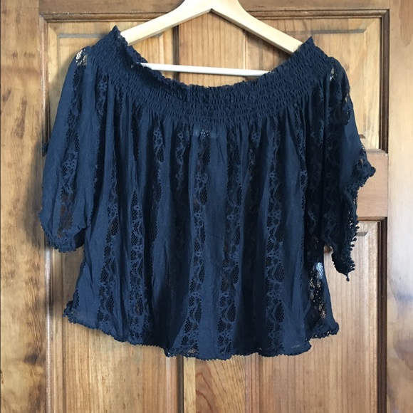 • gorgeous a&f off the shoulder lace top • - Picture 1 of 2