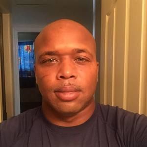 Meet your Posher, Levi