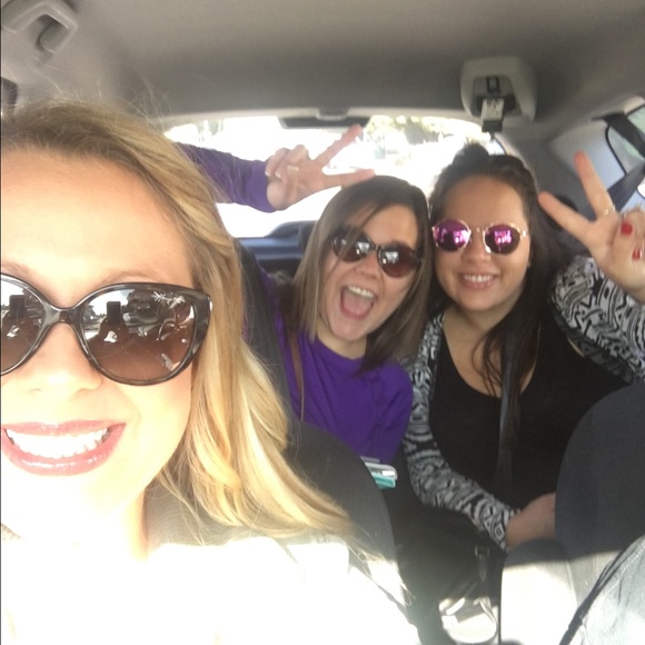 Meet your Posher, Stephanie