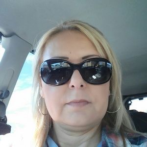 Meet your Posher, Sandra