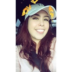 Meet your Posher, Ashley