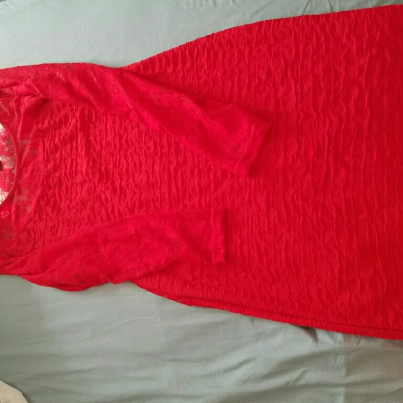 Red lace back dress - Picture 2 of 2