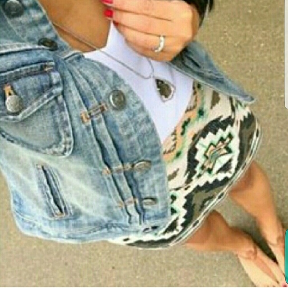 Express Aztec Sequin Skirt, size small