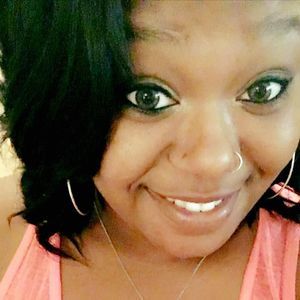 Meet your Posher, Latoria