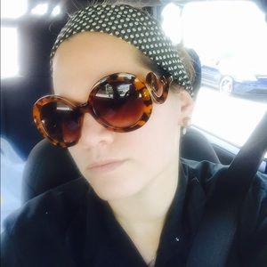 Meet your Posher, Adriana