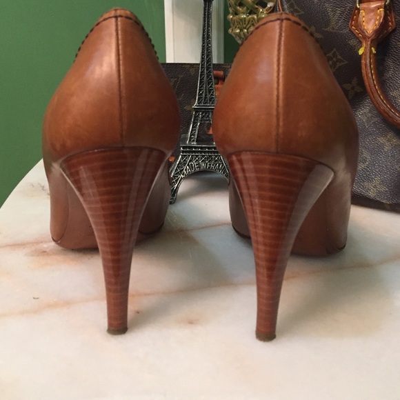 ⚜Louis Vuitton heels⚜ - Picture 2 of 5