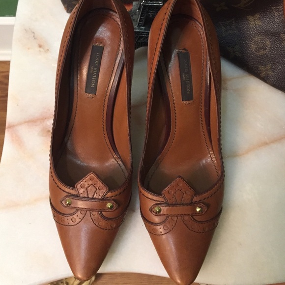 ⚜Louis Vuitton heels⚜ - Picture 3 of 5