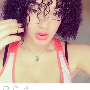 Meet your Posher, Angie